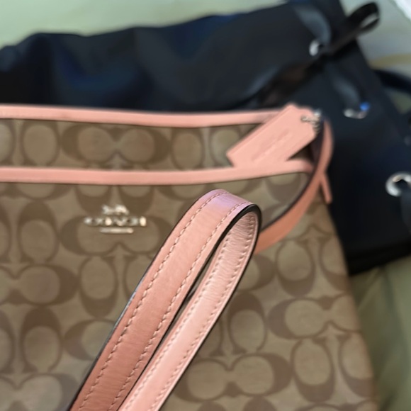 Coach Brown and Pink Women's crossbody Bag signature print - Picture 4 of 11